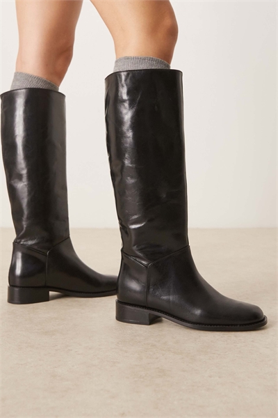 Плоские ботинки до колен черного цвета артикул 151870557
