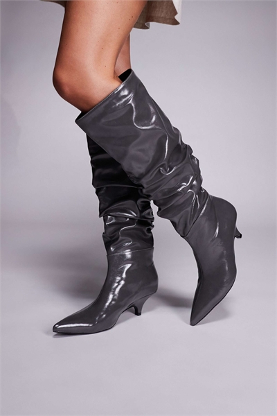 La Dolce Vita ботинки с рюшами и каблуком-шпилькой серого цвета артикул 147785964