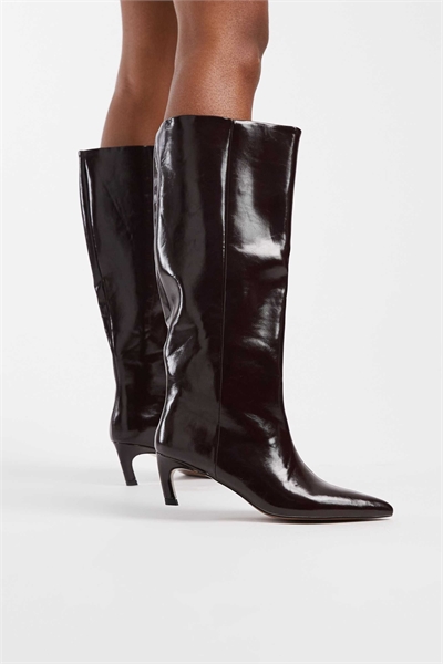 Ботинки Carmel на низком каблуке до колена, бордового цвета артикул 147264665