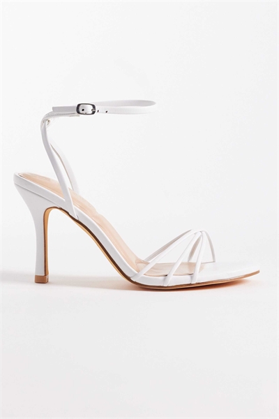 Сандалии на каблуке «Лолли» артикул 152707247