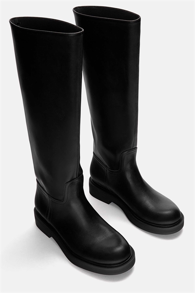 Плоские сапоги до колен черного цвета артикул 149804047