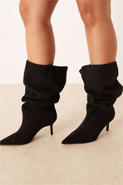 Ботинки Curve Cydney с низким голенищем из черной замши артикул 147377682