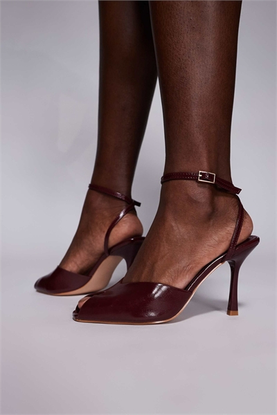 Сандалии на каблуке с открытым носком Simmi London Savvy артикул 153399161