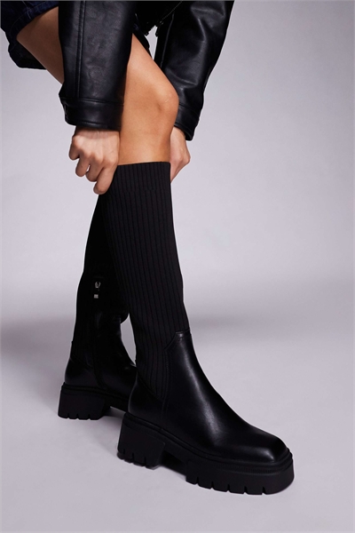 Ботинки до колен Simmi London Wide Fit с носками черного цвета артикул 150232776