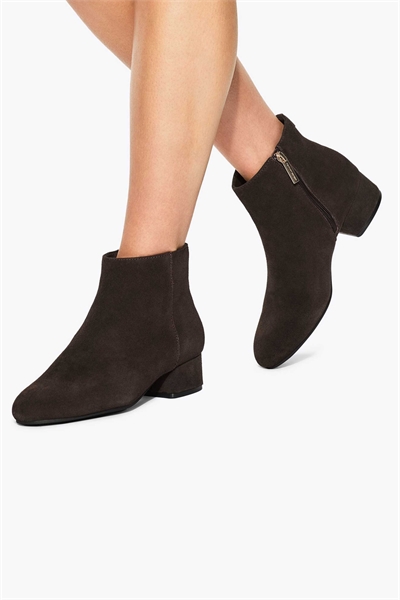 Ботильоны Tabina из коричневой замши артикул 153498597