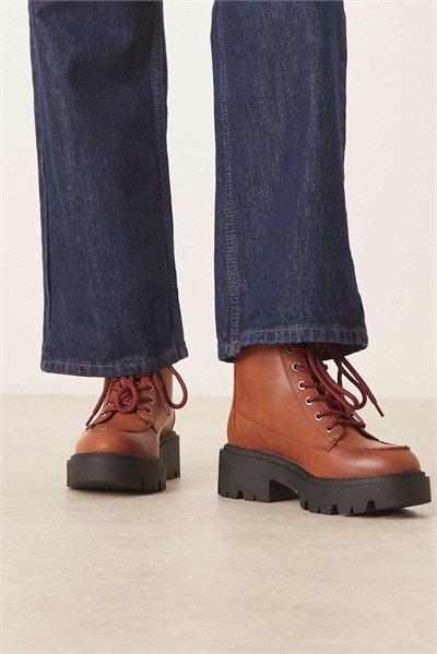 Авторские рабочие ботинки на шнурках, коричневого цвета артикул 147377691