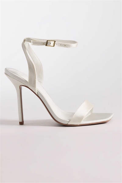 Сандалии Nali на едва заметном каблуке артикул 134856203