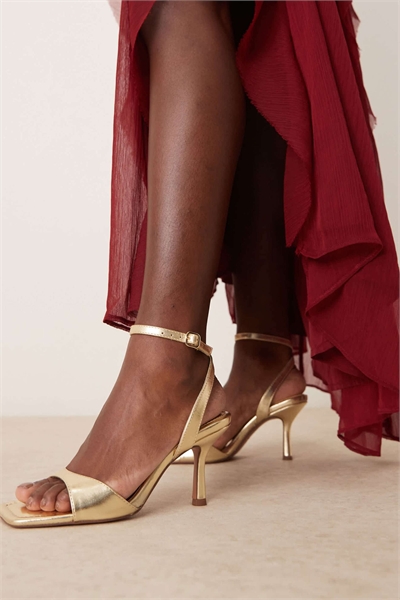Сандалии с широкой колодкой, с тонким каблуком и открытой подошвой артикул 142202016