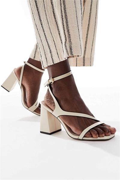 Сандалии Aubrey на блочном каблуке артикул 142807969