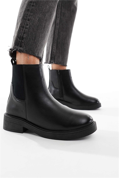 Ботинки Chelsea черного цвета артикул 150706238