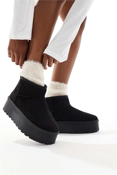 Мини-ботинки на плоской подошве черного цвета артикул 148661701