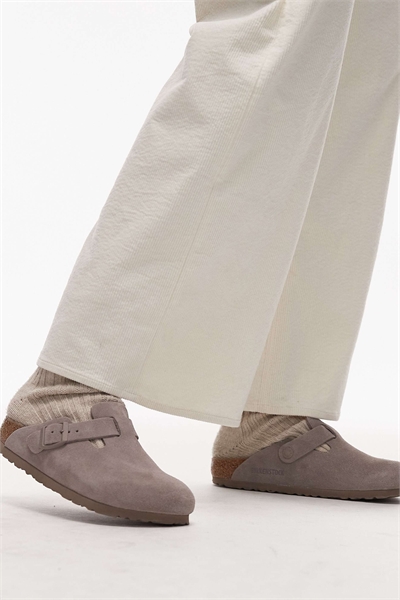 Бостонский клог артикул 150704490