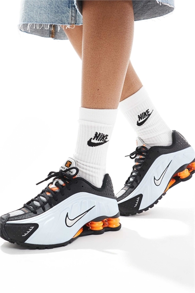 Кроссовки Shox R4 артикул 139792405