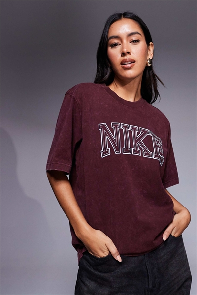 Футболка оверсайз с ретро-логом артикул 147134549