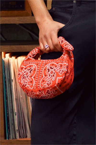 Сумка с принтом «Бруклинский узел» в стиле банданы артикул 150176375