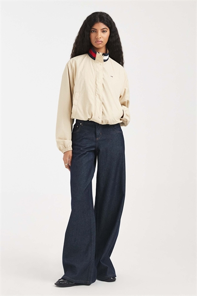 Незаменимая куртка с высоким воротником артикул 154159510