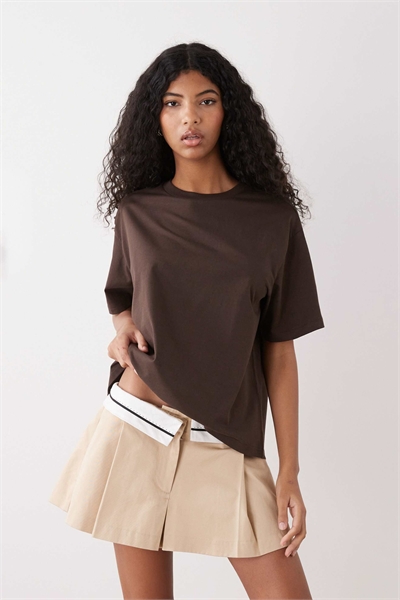 Объемная футболка прямого кроя артикул 154322650