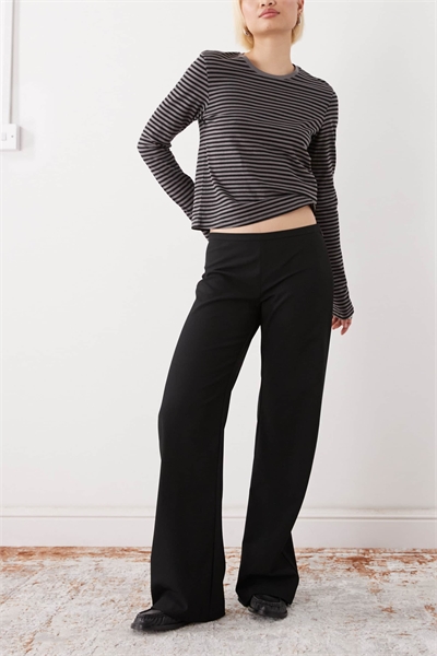 Брюки-клёш из костюмной ткани с боковой молнией артикул 154840041