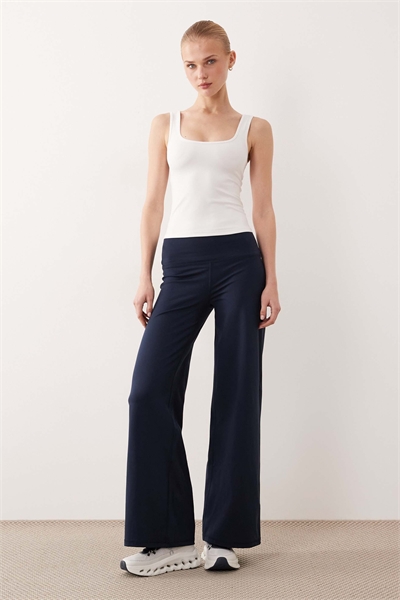 Леггинсы с расклешенным низом от Gilly Hicks артикул 155222160