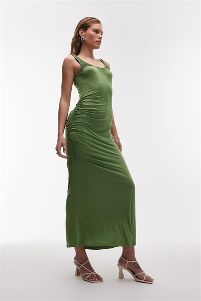 Облегающее макси-платье с лодочным вырезом артикул 140632588