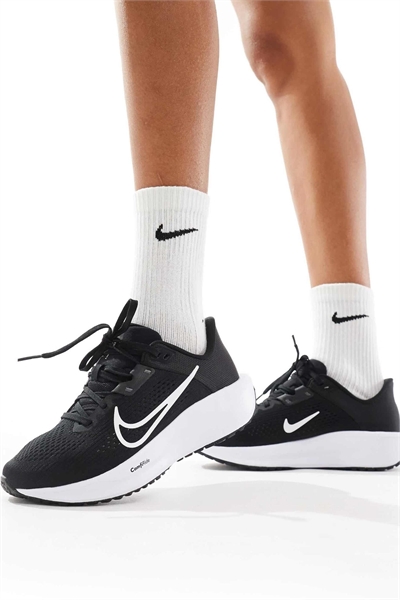 Тренеры Quest 6 артикул 147133795