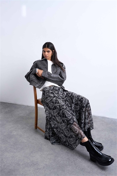 Макси-юбка кружевной формы с шифоновыми вставками артикул 151670536