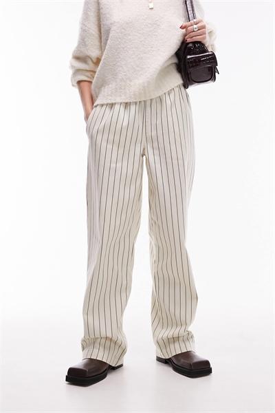 Брюки с прямыми брючинами и полоской артикул 133309802