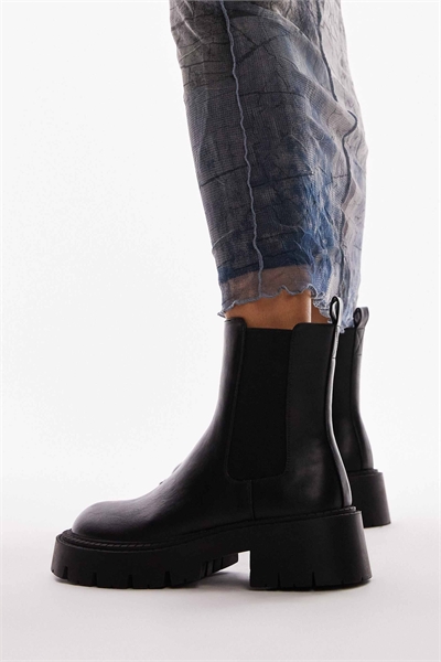 Массивные ботинки-челси от Lucas артикул 135113829