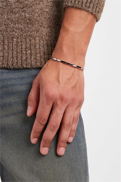 Манжета с предохранительной цепочкой артикул 152381695