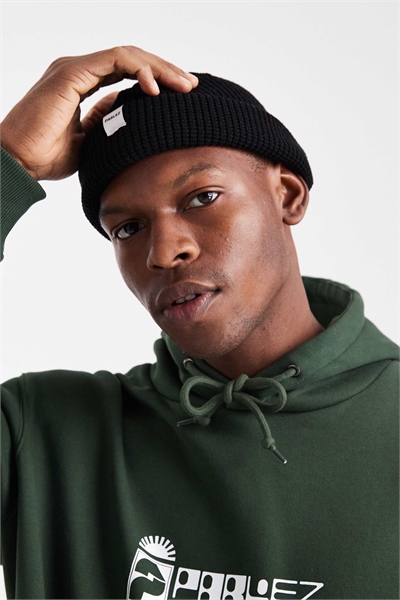 Шапка из мериносовой шерсти с логотипом, выполненная в технике «вафельный узор» артикул 152560413