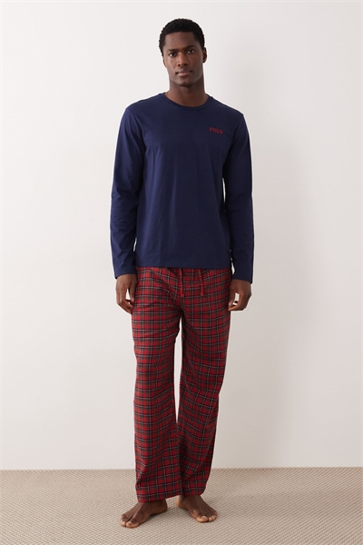 Комплект из футболки с длинным рукавом с логотипом и пижамных брюк из клетчатой фланели артикул 148378697