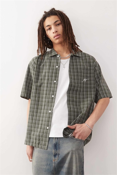 Рубашка с вышитым логотипом в виде надписи артикул 142998282