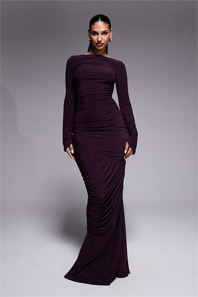 Макси-платье с вырезанными вставками и длинными рукавами артикул 153362578