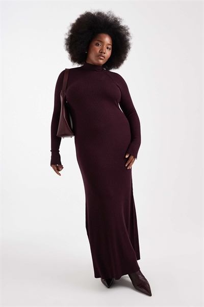 ASOS DESIGN: Макси-платье из тонкой вязки с ребристыми вставками для полных артикул 142435388