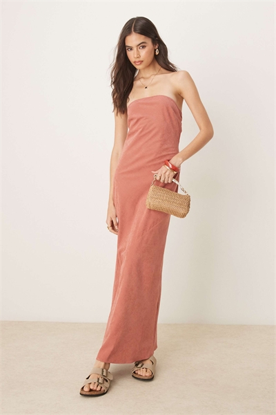 ASOS DESIGN Макси-платье с широким бандо артикул 144206807