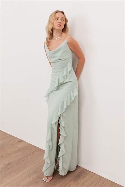 Макси-платье с воланами, водопадным вырезом и капюшоном артикул 154466568