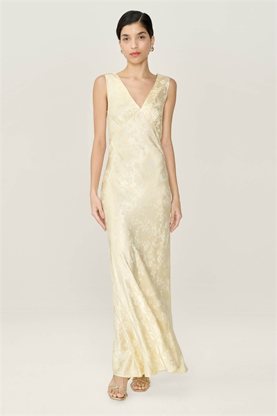 Платья Ирис Цветочное жаккардовое платье-комбинация средней длины в маслянисто-желтом цвете артикул 155950935