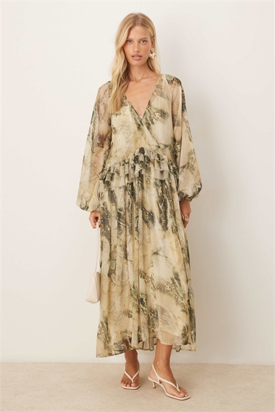 Платье-смуг с V-образным вырезом и рюшами, с абстрактным принтом зеленого цвета артикул 148667894