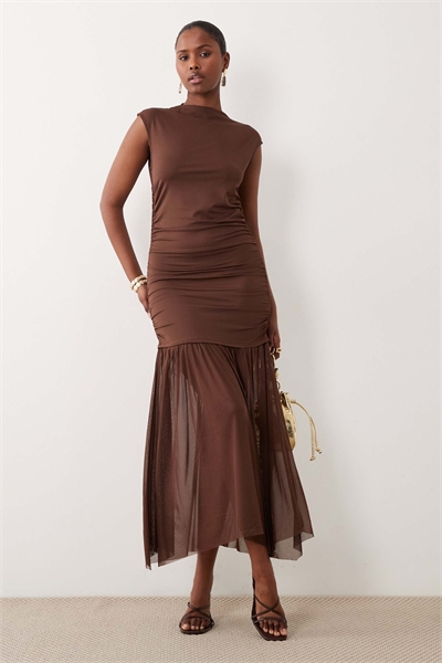 Облегающее макси-платье с высоким воротником артикул 154746590