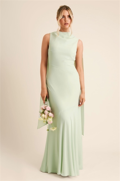 Макси-платье из крепа с высоким воротником-капюшоном для подружки невесты артикул 151263127