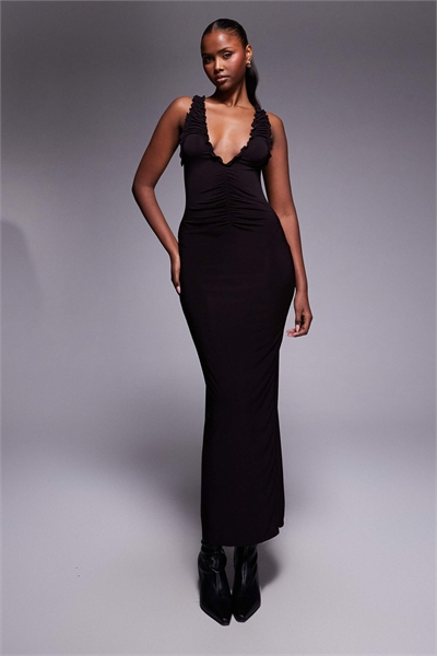 Платье-миди без рукавов с рюшами на декольте, шоколадного цвета артикул 152463029