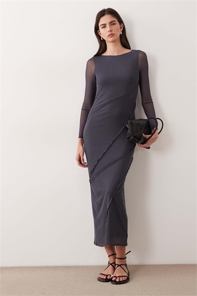 Платье с декоративным швом артикул 155149828