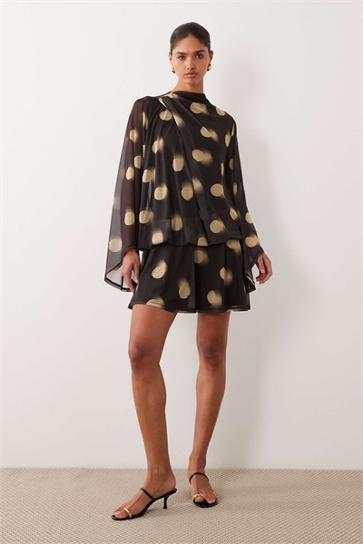 Мини-платье-блузон из ткани с принтом в виде сетки артикул 155574918