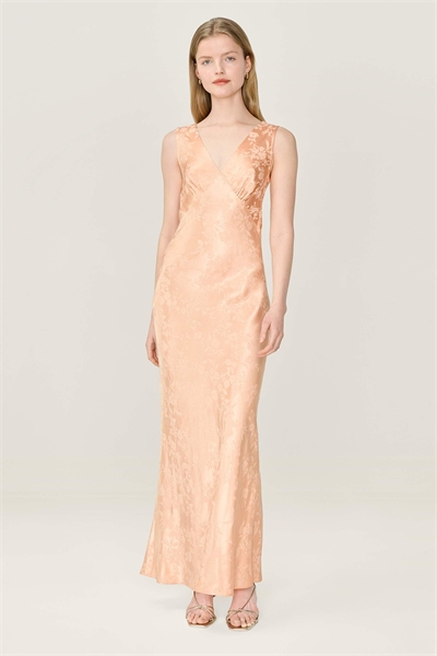 Платья Ирис Цветочное жаккардовое платье-комбинация средней длины в персиковом и оранжевом цветах артикул 155951120