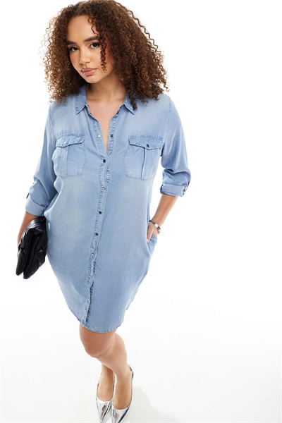 Платье-рубашка из джинсовой ткани артикул 133763093