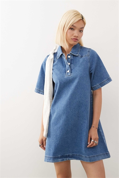 Мини-платье-рубашка из денима с элементами вестерн-стиля артикул 148858932