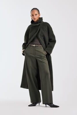 Брюки из чистой шерсти с прямыми брючинами и плоским передом артикул 150524221