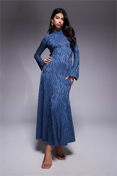 Макси-платье с высоким воротником артикул 147262649