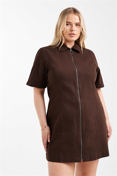 Мини-платье ASOS DESIGN Curve из денима с короткими рукавами и застежкой-молнией по всей длине артикул 148299114