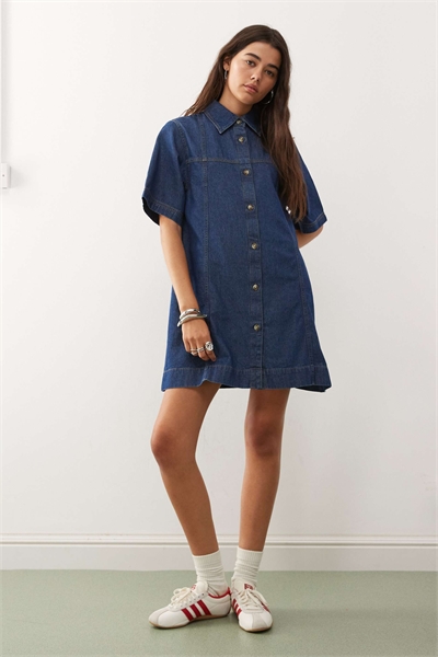 Мини-платье из джинсовой рубашки артикул 147761905